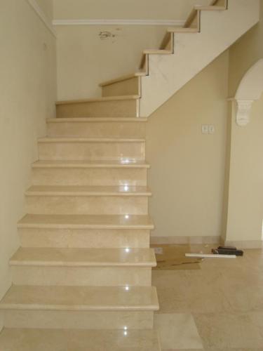 Wooden stair cover with Marble Crema marfil